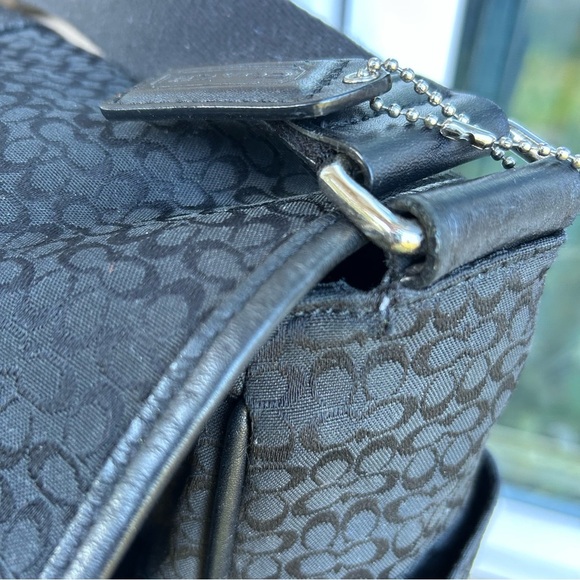 Coach Black Signature Canvas & Leather Messenger Bag F77004 - Picture 7 of 15